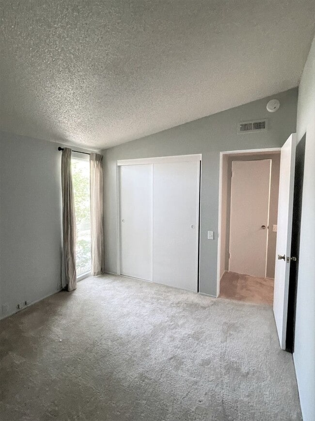 Building Photo - 45900 Ocotillo Dr