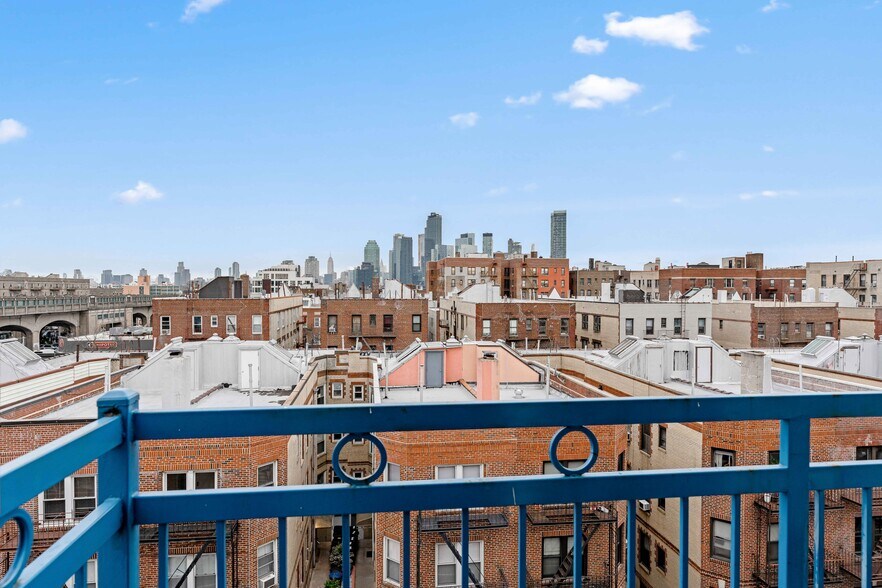 Building Photo - 43-33 42nd St