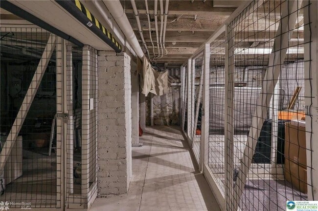 Building Photo - 328 Polk St