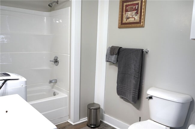 Building Photo - 54 Central Ave