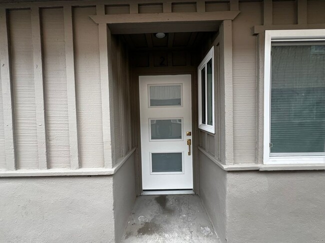 Building Photo - 13811 La Pat Pl
