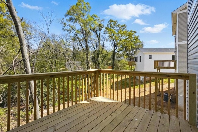 Building Photo - 76 Snyder Ct NE