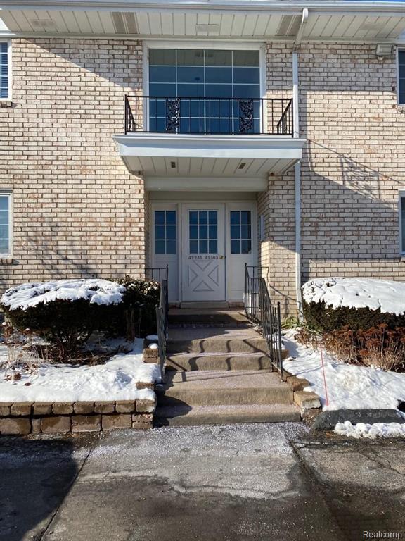 Primary Photo - 42285 Woodward Ave