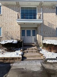 Building Photo - 42285 Woodward Ave