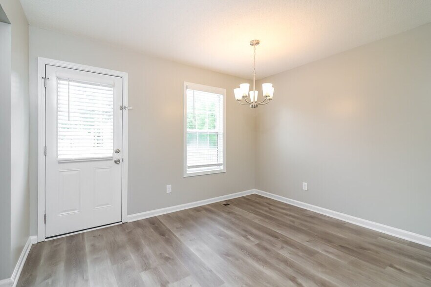 Building Photo - 417 Remington Ct