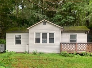 Building Photo - 814 Oak Ridge Rd