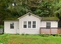 Building Photo - 814 Oak Ridge Rd