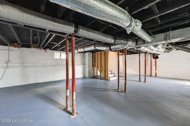 Building Photo - 730 Iowa Ave