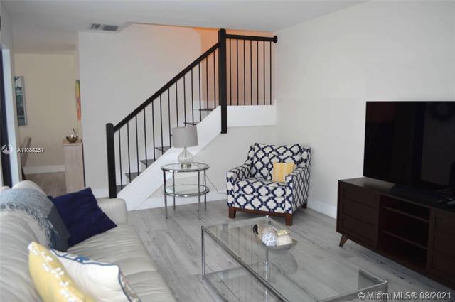 Building Photo - 4708 SW 67th Ave