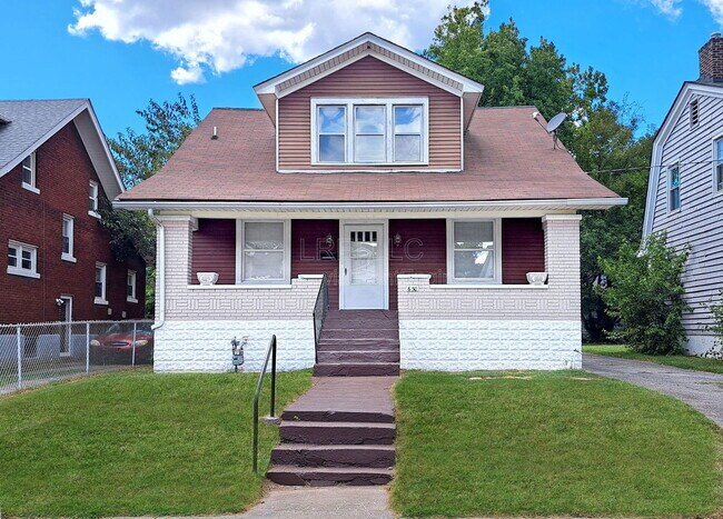 Primary Photo - 650 S 43rd St