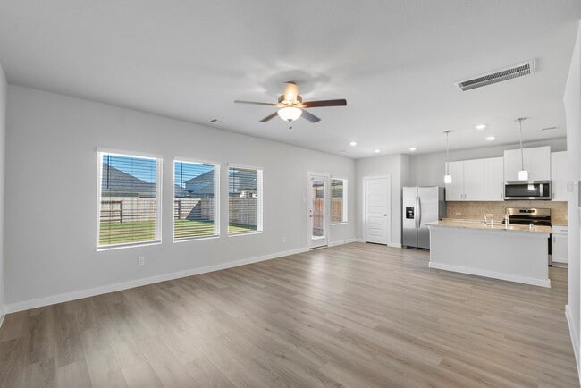 Building Photo - 17431 Rosette Grass Dr