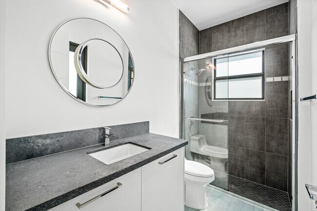 Building Photo - 9006 Dulcetto Ct