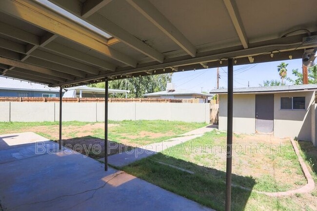 Building Photo - 3137 N 20th Pl
