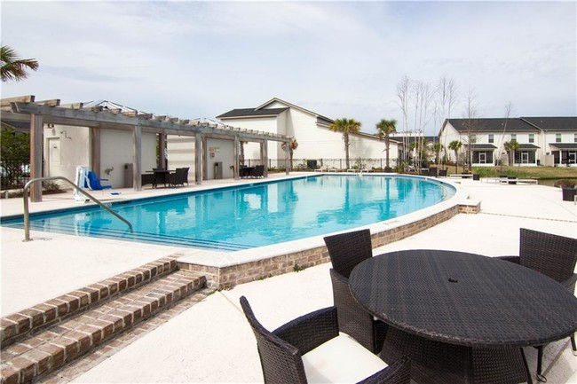 Building Photo - 1503 Mariners Cir