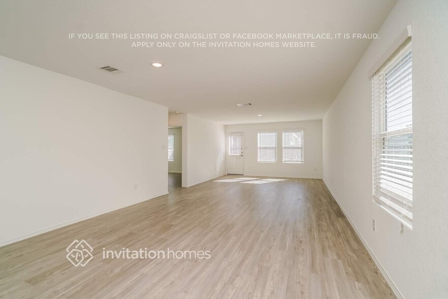 Building Photo - 104 Parish Ln