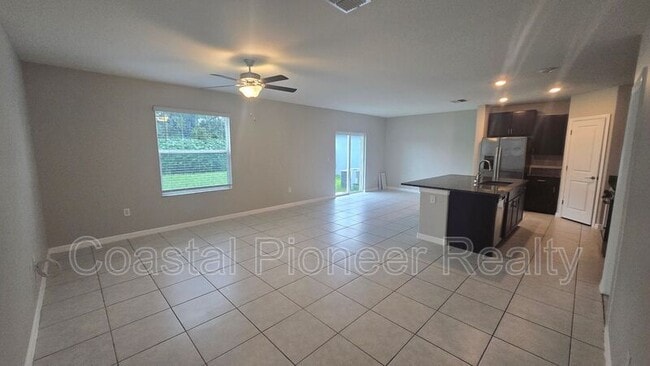 Building Photo - 10335 Blue Plume Ct