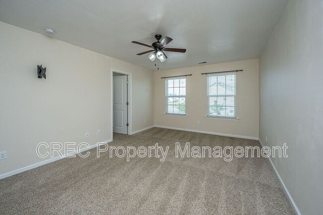 Building Photo - 201 Bigleaf Ct