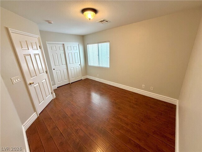 Building Photo - 299 Dogleg Dr