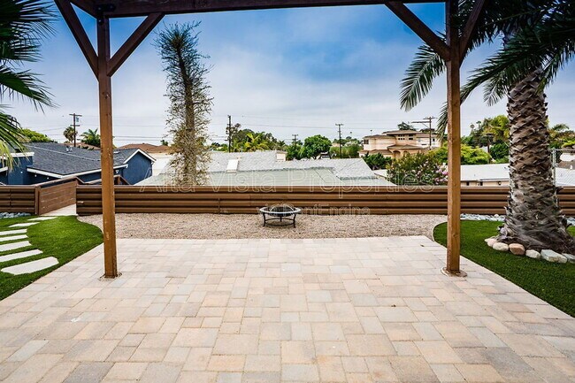 Building Photo - 2127 Burgener Blvd