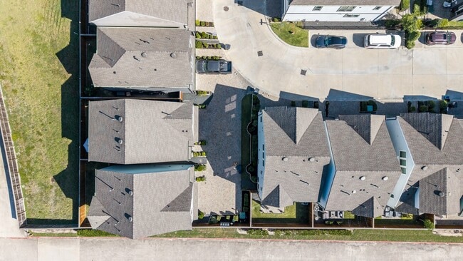 Building Photo - 968 Ford Pines Ln