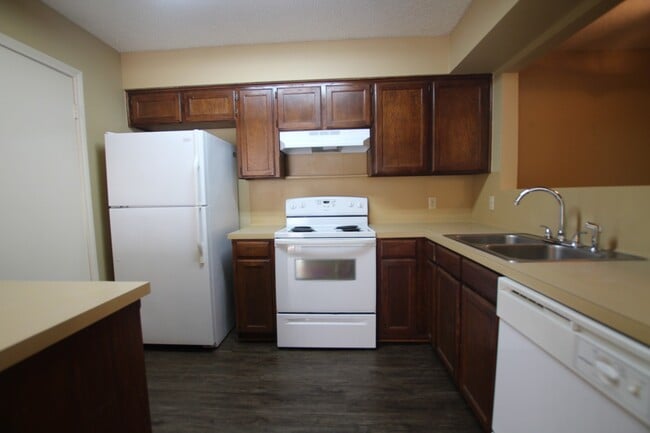 Building Photo - Garrett Duplex 8302/8304