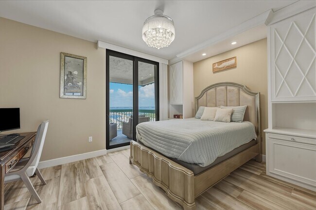 Building Photo - 9900 S Ocean Dr