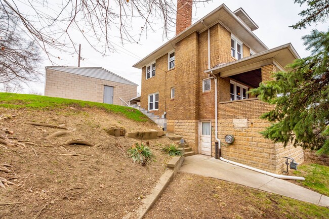 Building Photo - Available now! FANTASTIC 3-bedroom in Mt. Oliver!