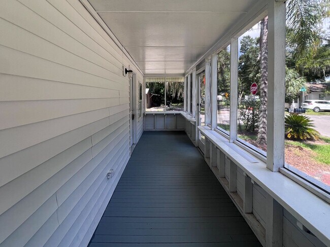 Building Photo - Pet Friendly 2BR/2BA + Flex Space on Doubl...