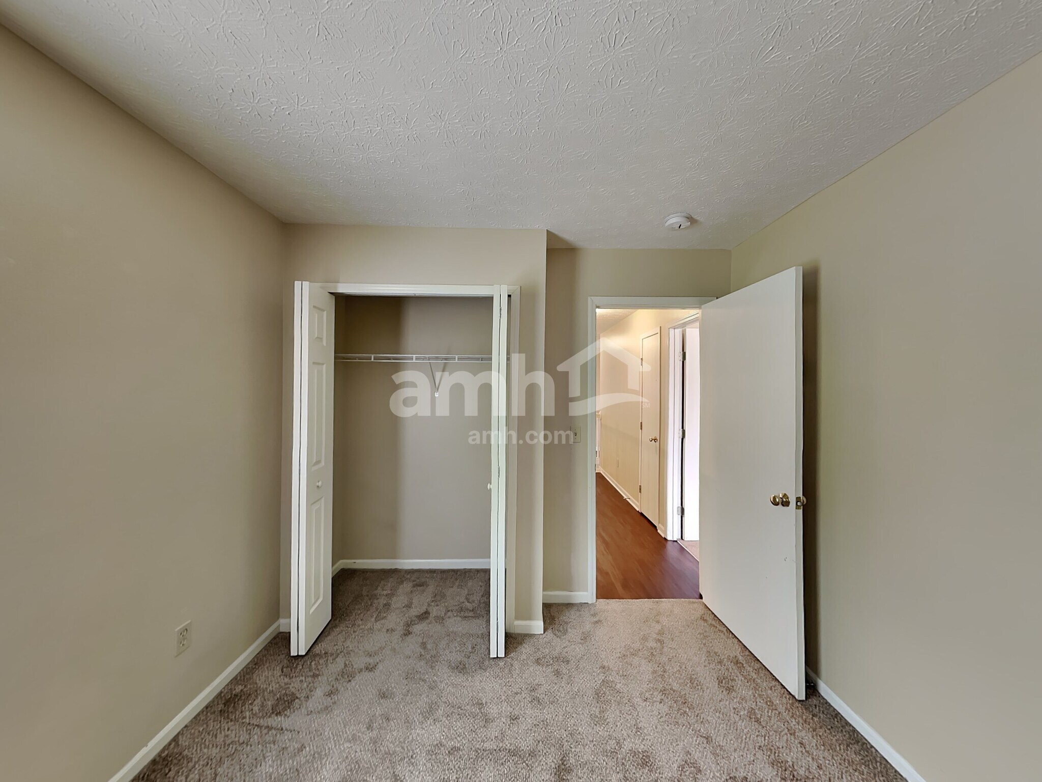 Building Photo - 392 Old Ivory Ct