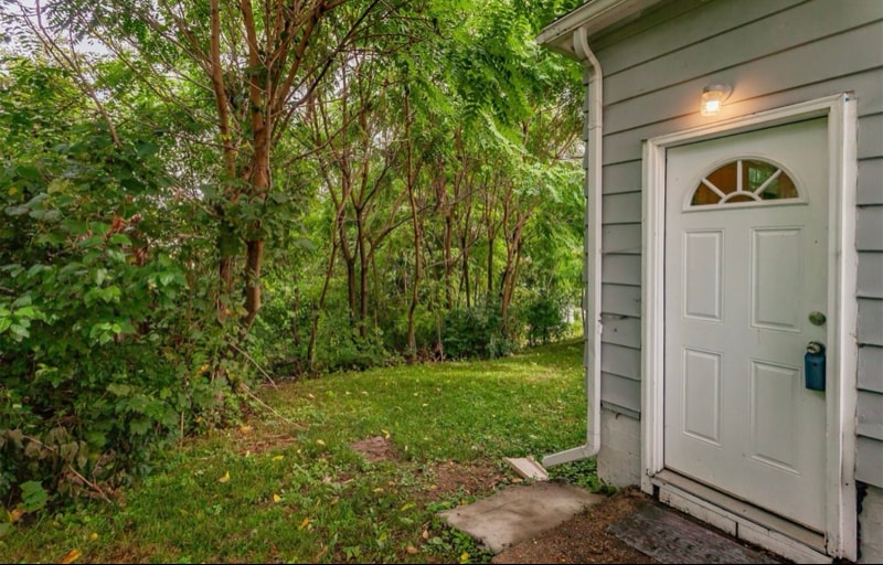 Building Photo - 3440 Easton Blvd