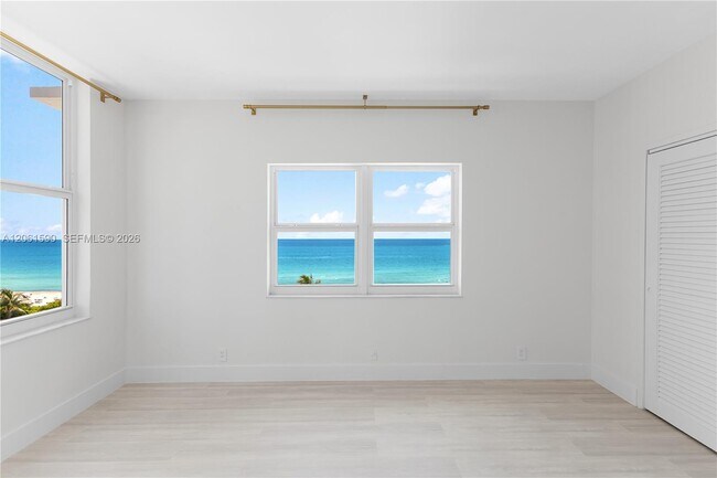 Building Photo - 4747 Collins Ave