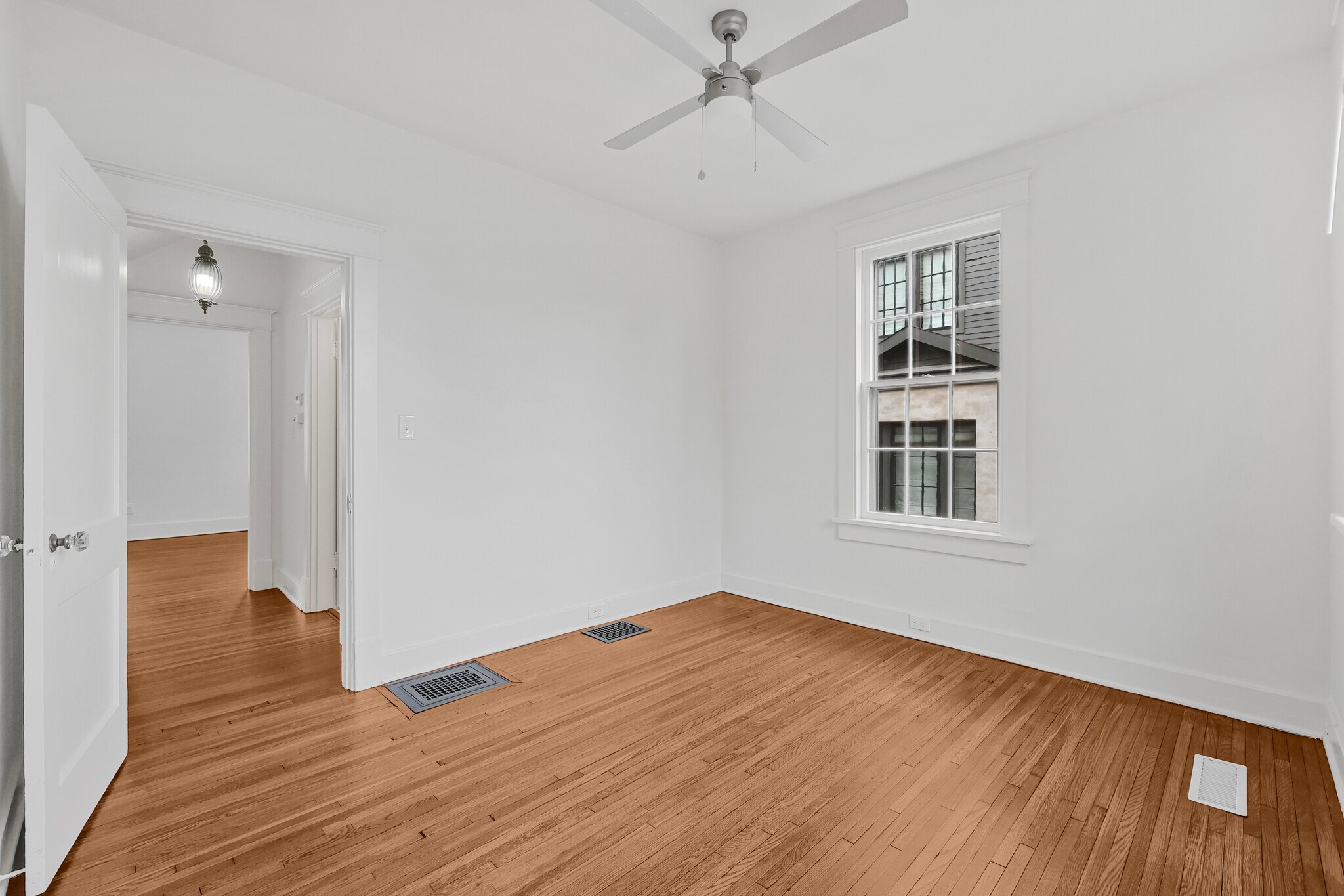 Building Photo - 1711 Primrose Ave