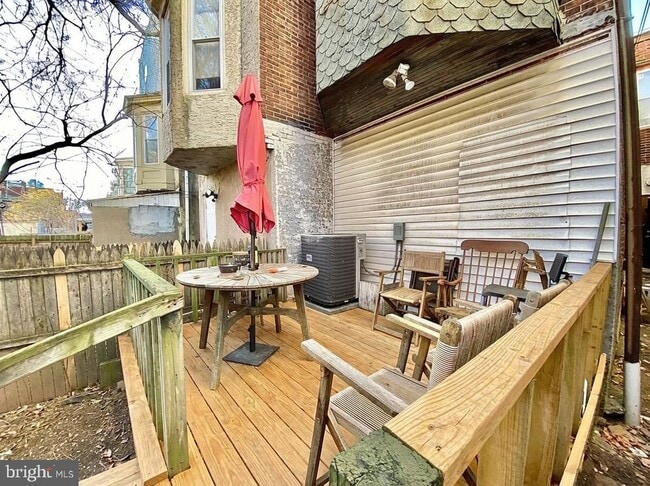 Building Photo - 2037 N Carlisle St