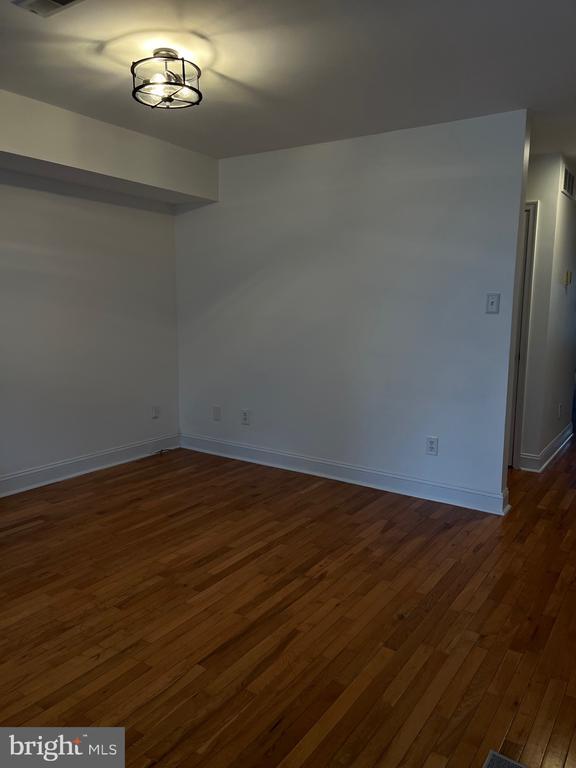 Building Photo - 1324 N Hancock St