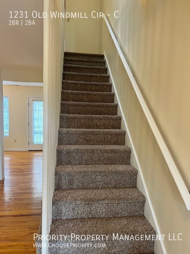 Building Photo - 1231 Old Windmill Cir