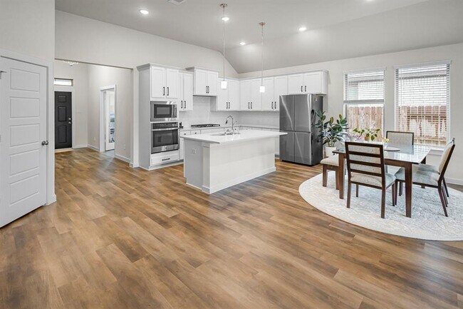 Building Photo - 8522 Sun Coral Dr