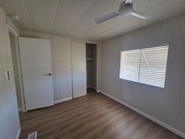 Building Photo - Fully Remodeled 2 bed/2 bath on 2 lots and Huge detached Garage!