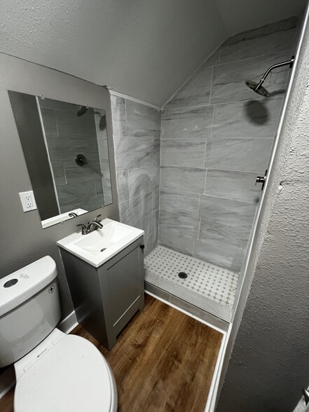 Building Photo - 224 S Jefferson Ave