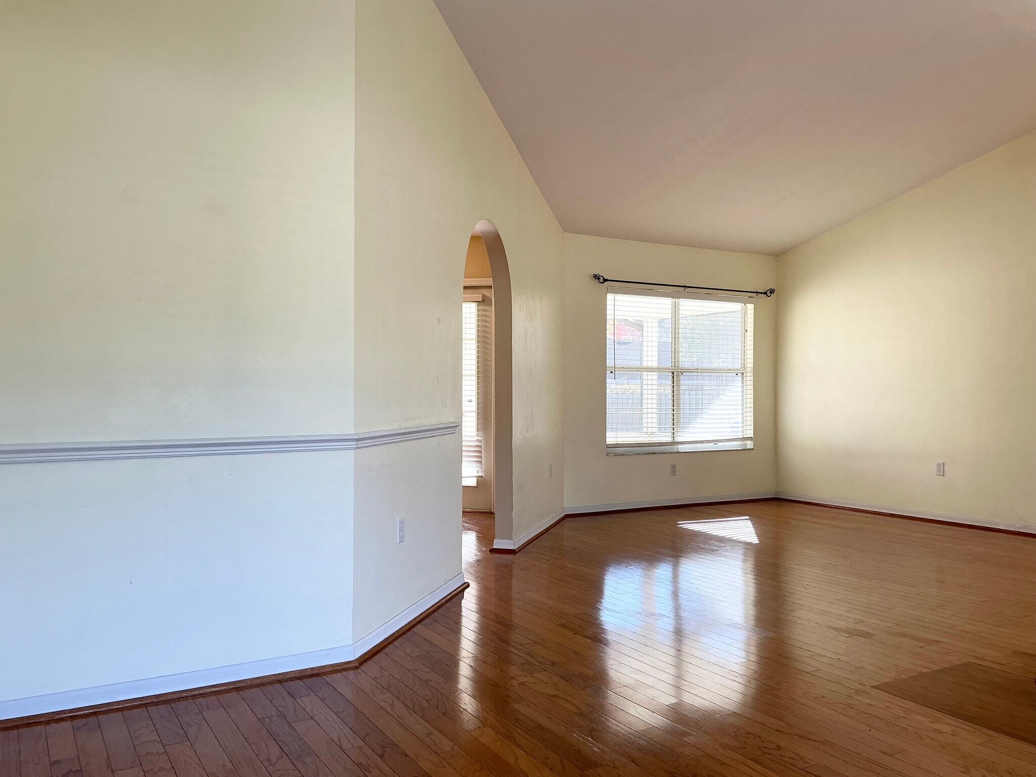 Building Photo - 8707 NW 10th Pl