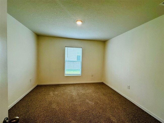 Building Photo - 668 SE 65th Ave