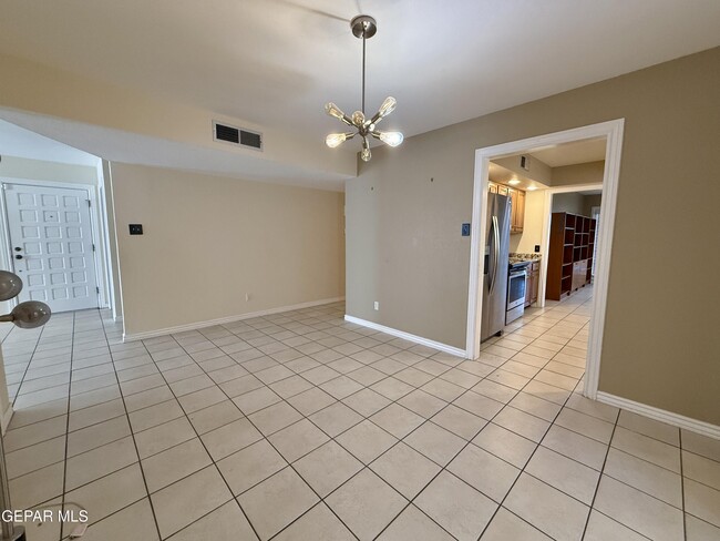 Building Photo - 763 Espada Dr