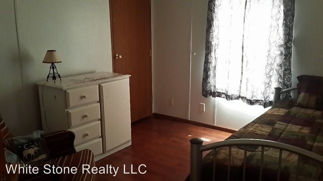 Building Photo - 3 br, 2 bath House - 403 W Hickory