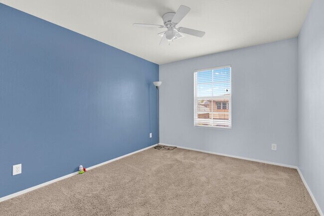 Building Photo - 5725 W Milada Dr