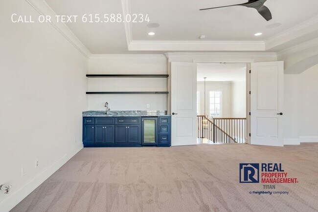 Building Photo - 9220 Lehigh Dr