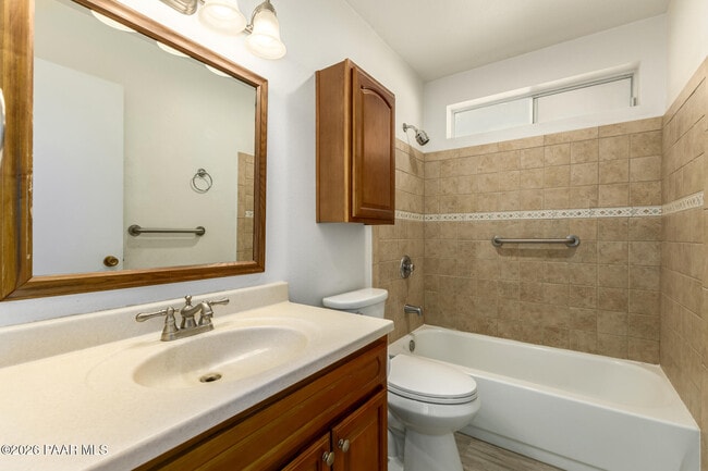 Building Photo - 11014 W Cheryl Dr