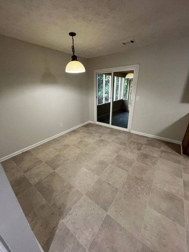 Building Photo - !!!WARNING: AVOID SCAMS CONFIRM RENTAL AT ...