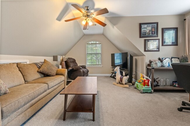 Building Photo - Wonderful Sherwood Home