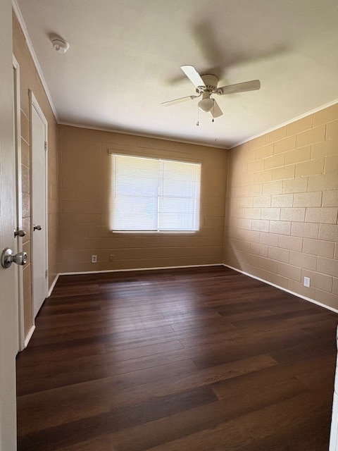 Building Photo - 305 W Main St