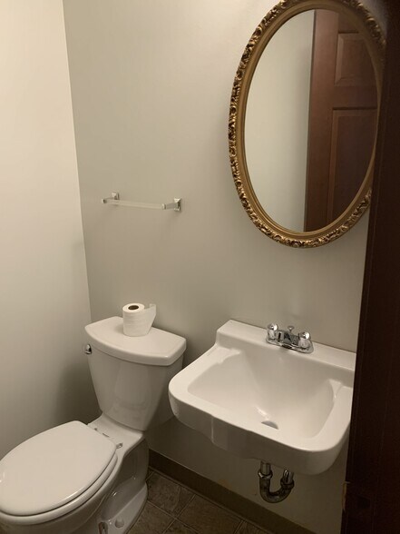 Building Photo - 1760 SW 90th Ave