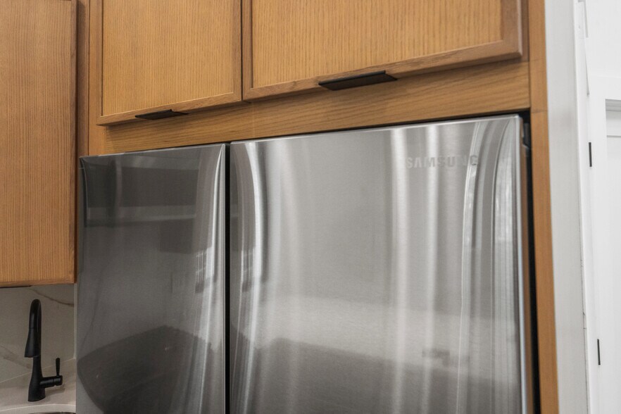 Building Photo - 41 47th St